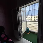 اقامة دارنا